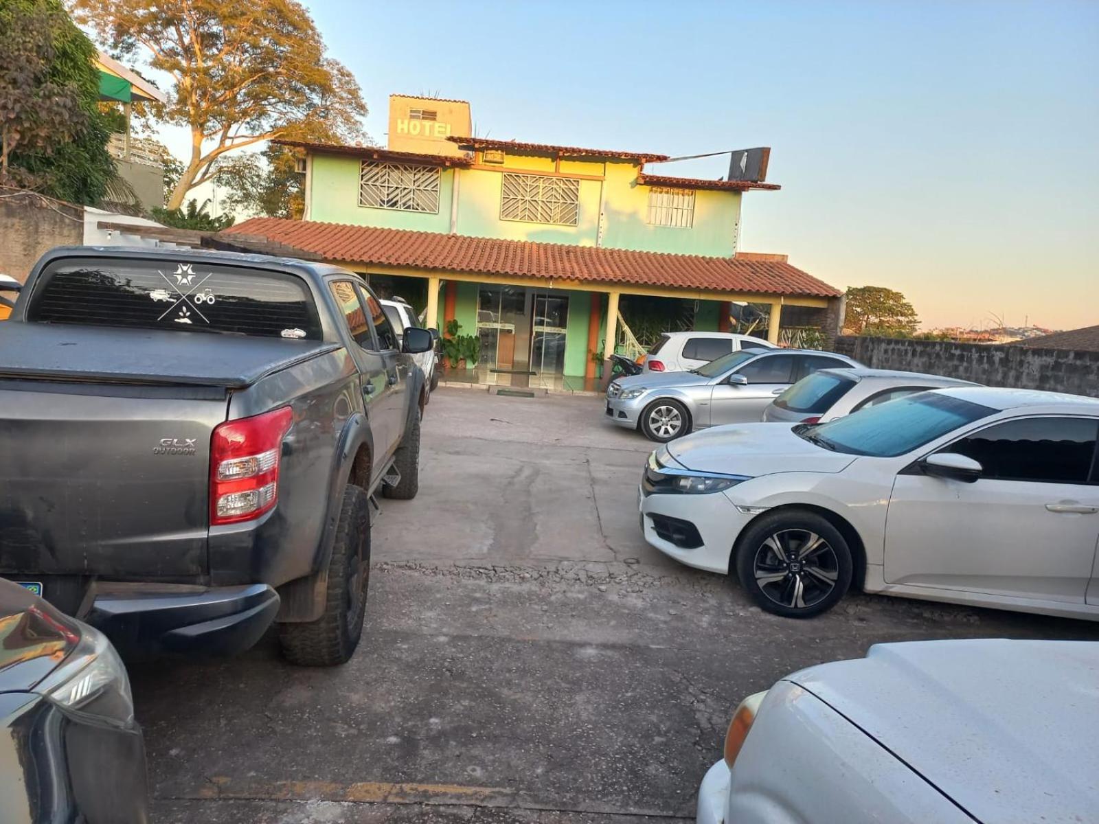 Pousada Hotel Araguaia Aragarcas Zewnętrze zdjęcie